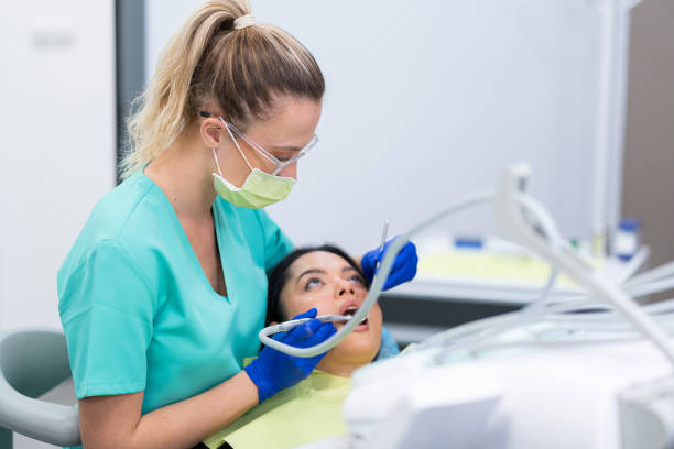 Best Cracked Tooth Emergency Dentist  in Brooklyn Heights, OH